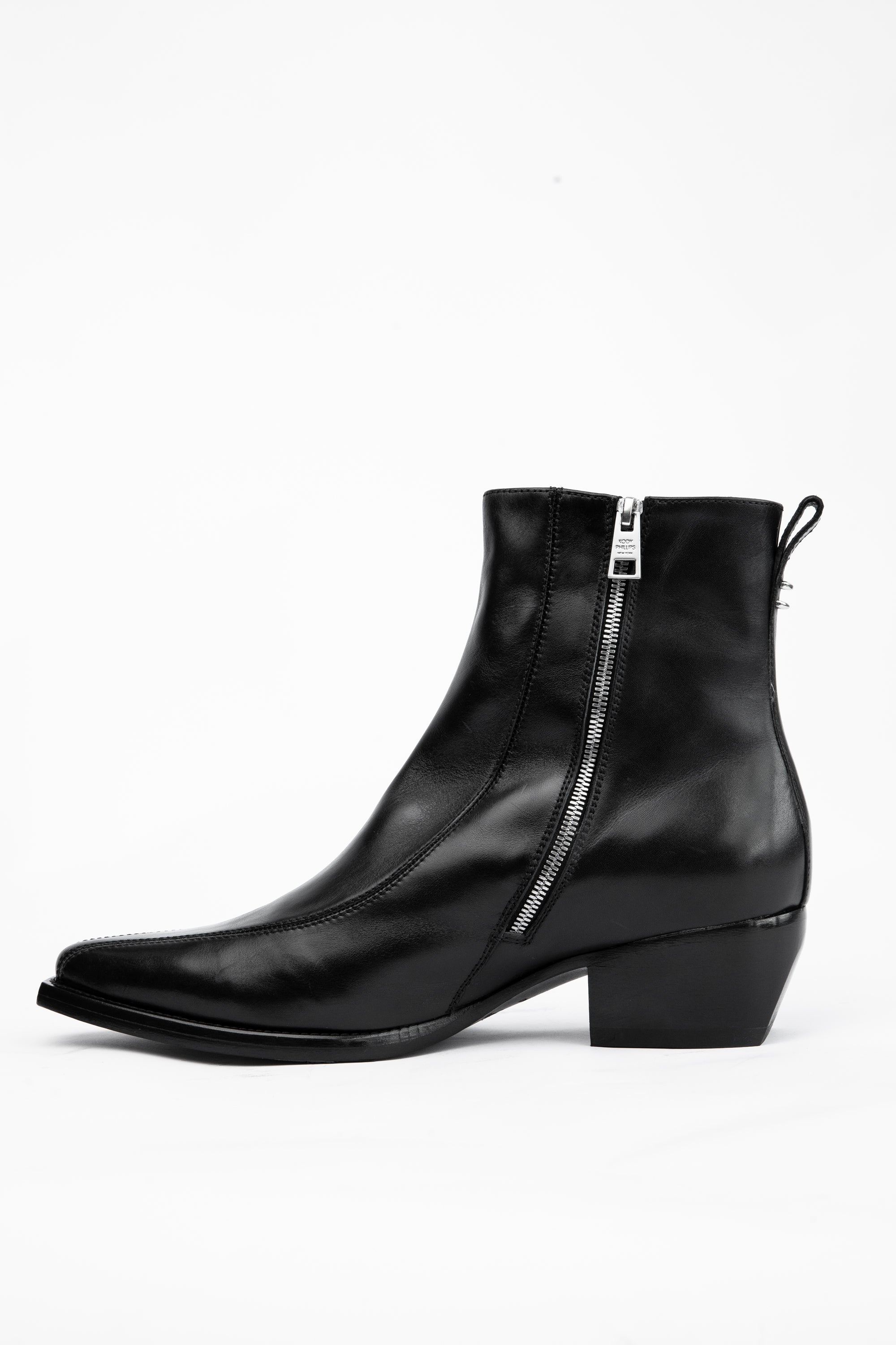 POINTED LEATHER BOOT - BLACK – kodyphillips.com