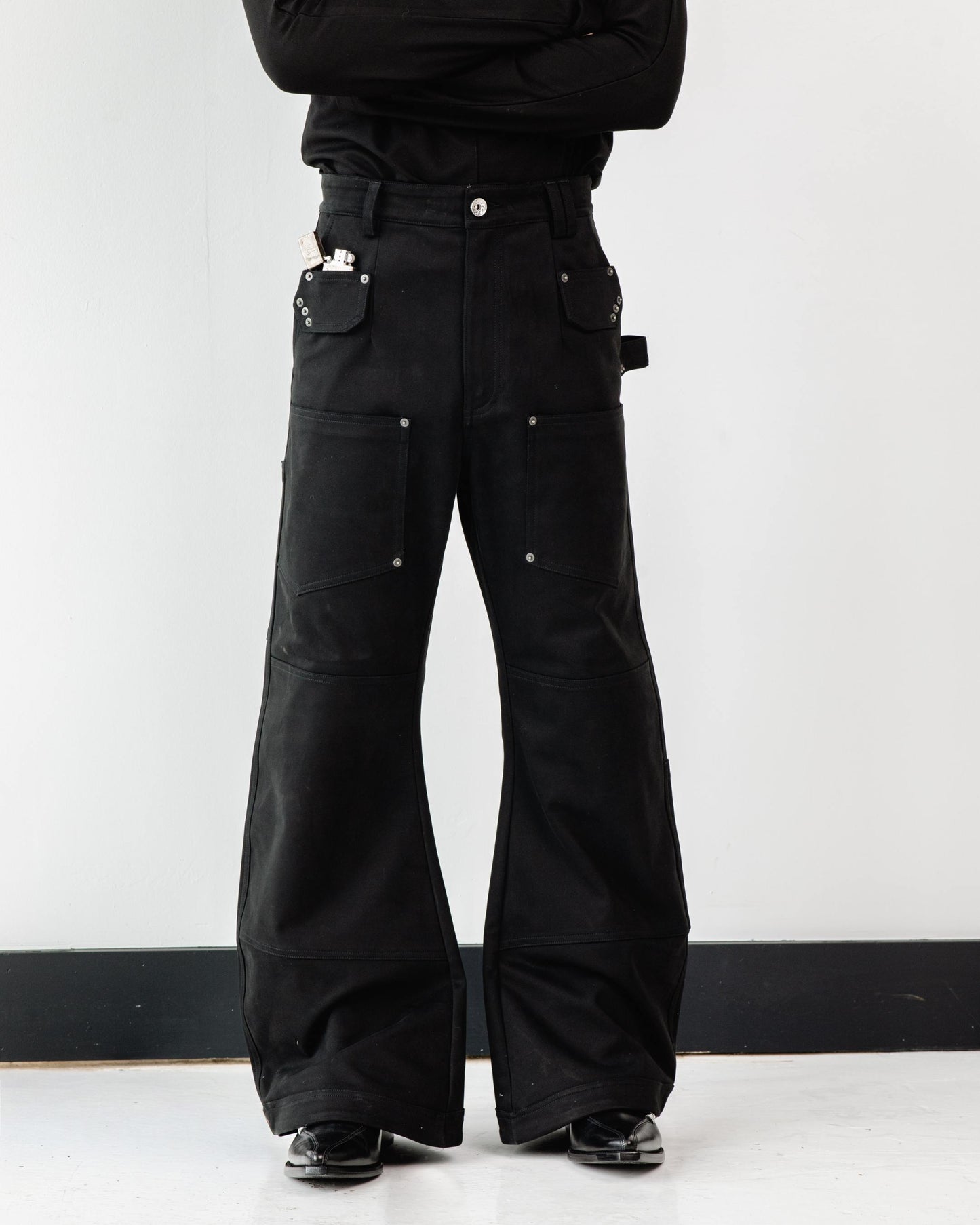 RIVET PANTS - BLACK