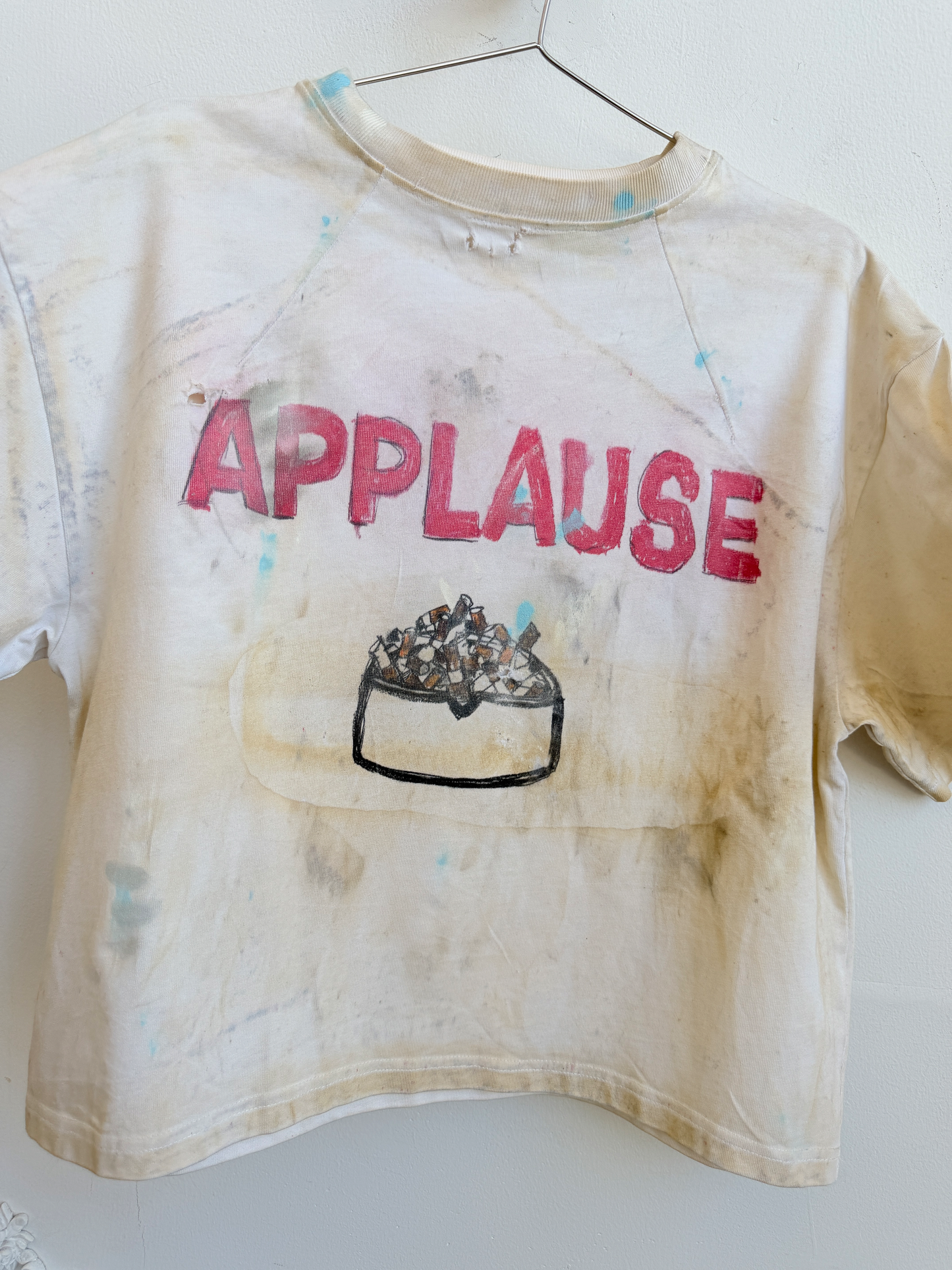 Applause Tee Distressed - M