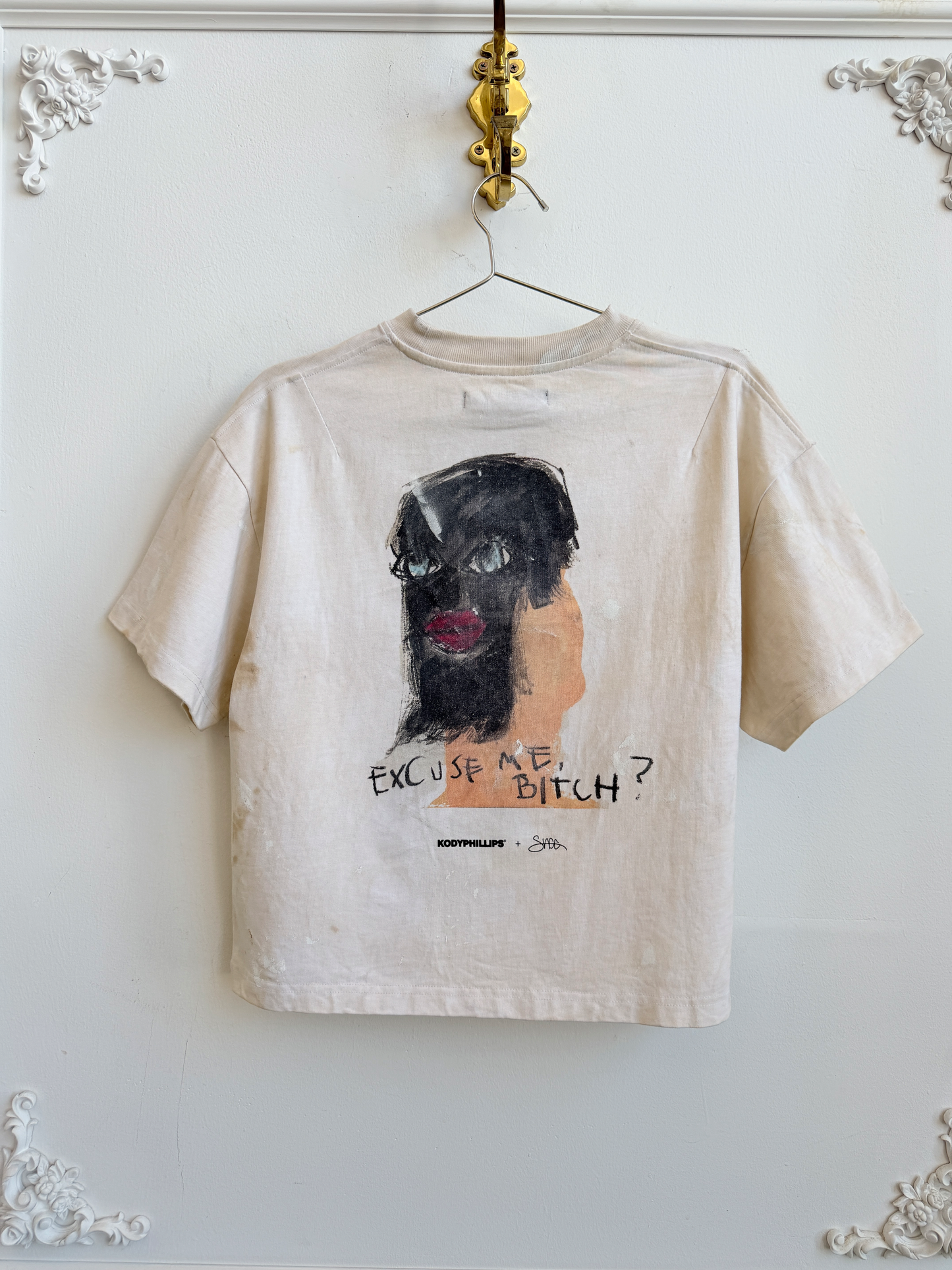 Excuse Me Tee Distressed - M