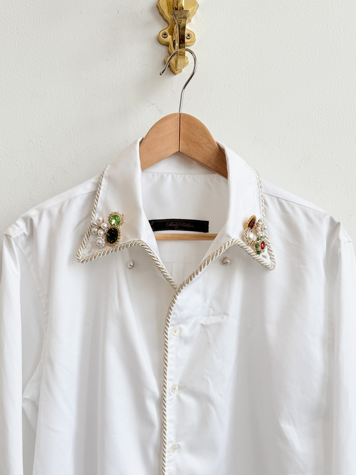 Emb. Buttondown Italian Collar Lasso Shirt-  M