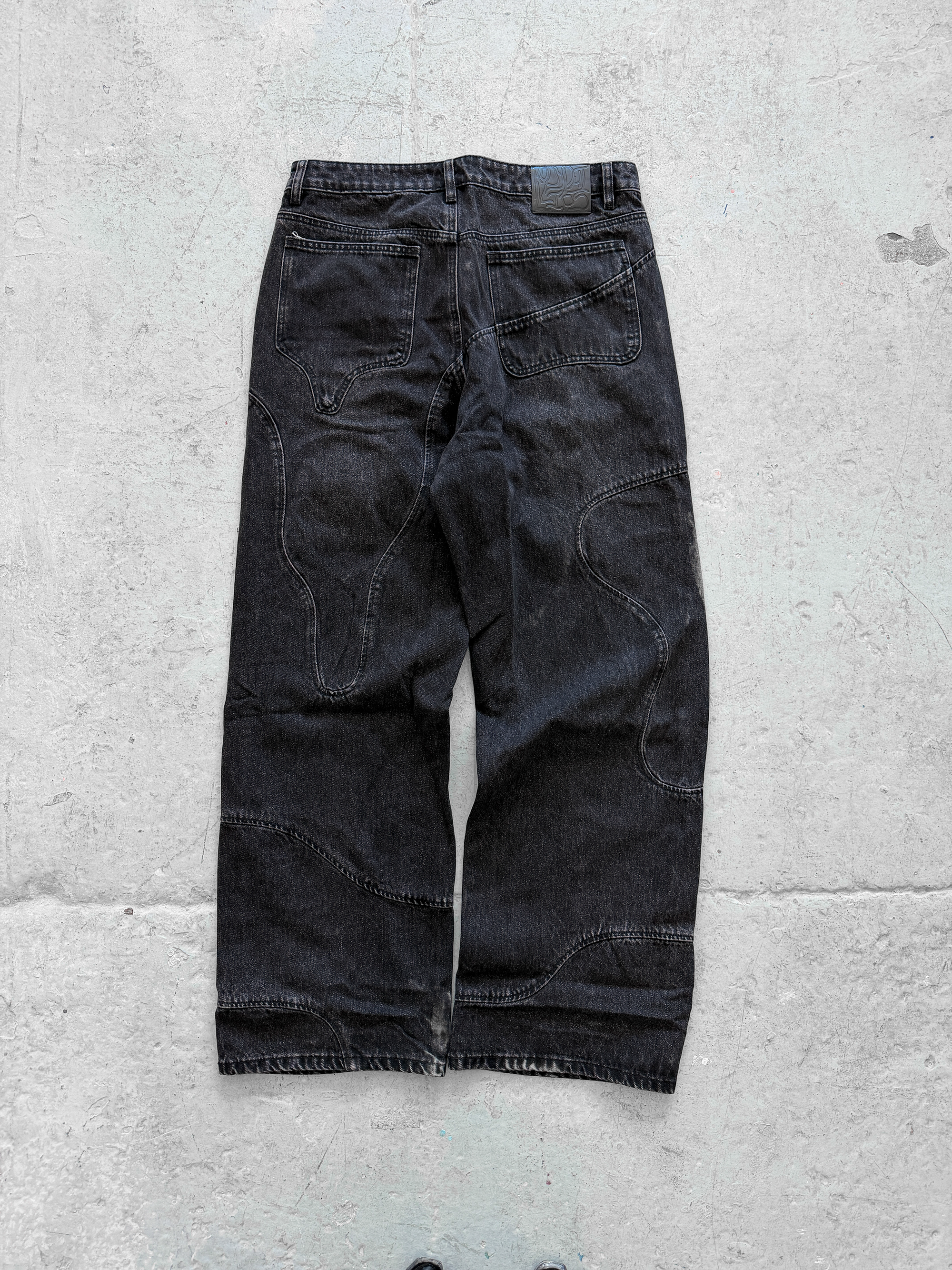 CURVE JEANS-DIRTY BLACK