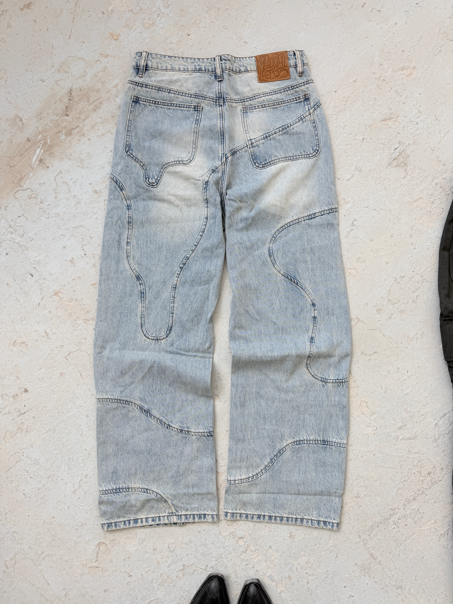 CURVE JEANS-WASHED BLUE
