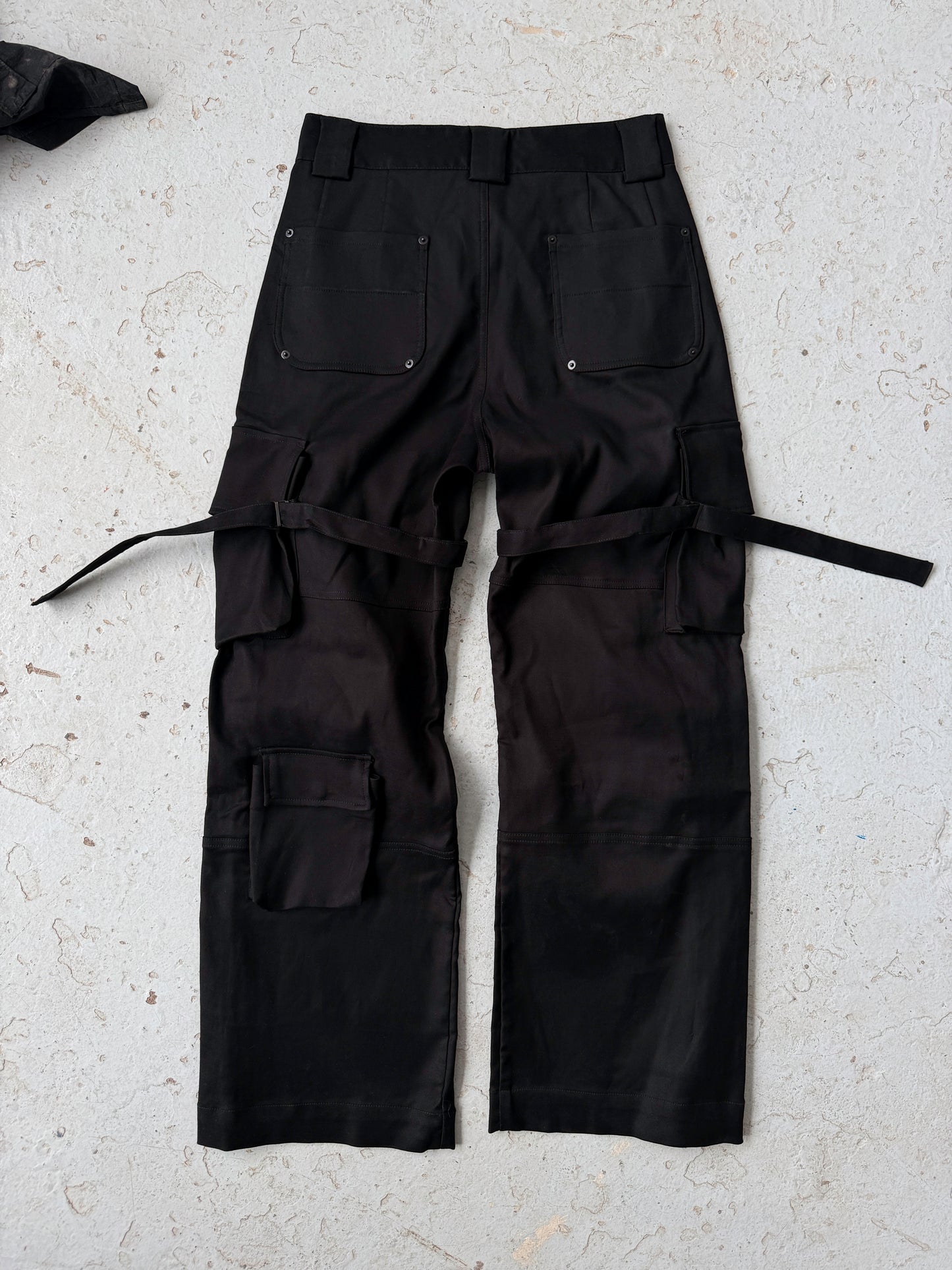 Mr. Poopy Pants Black - 28
