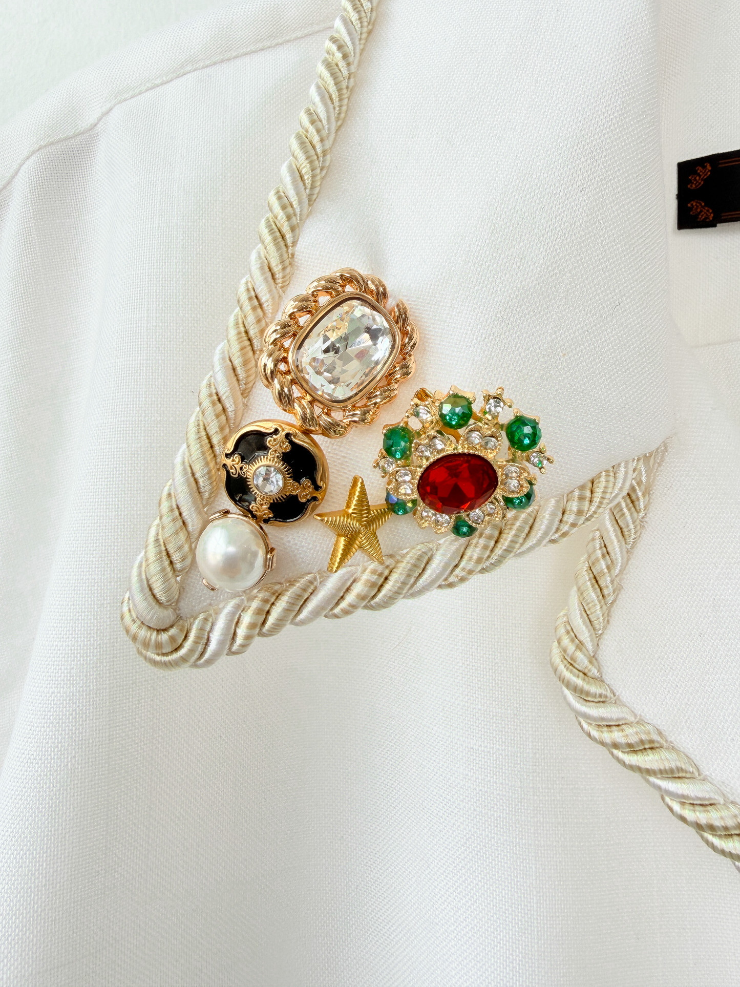 SS Emb. Lasso Shirt Camp White- M