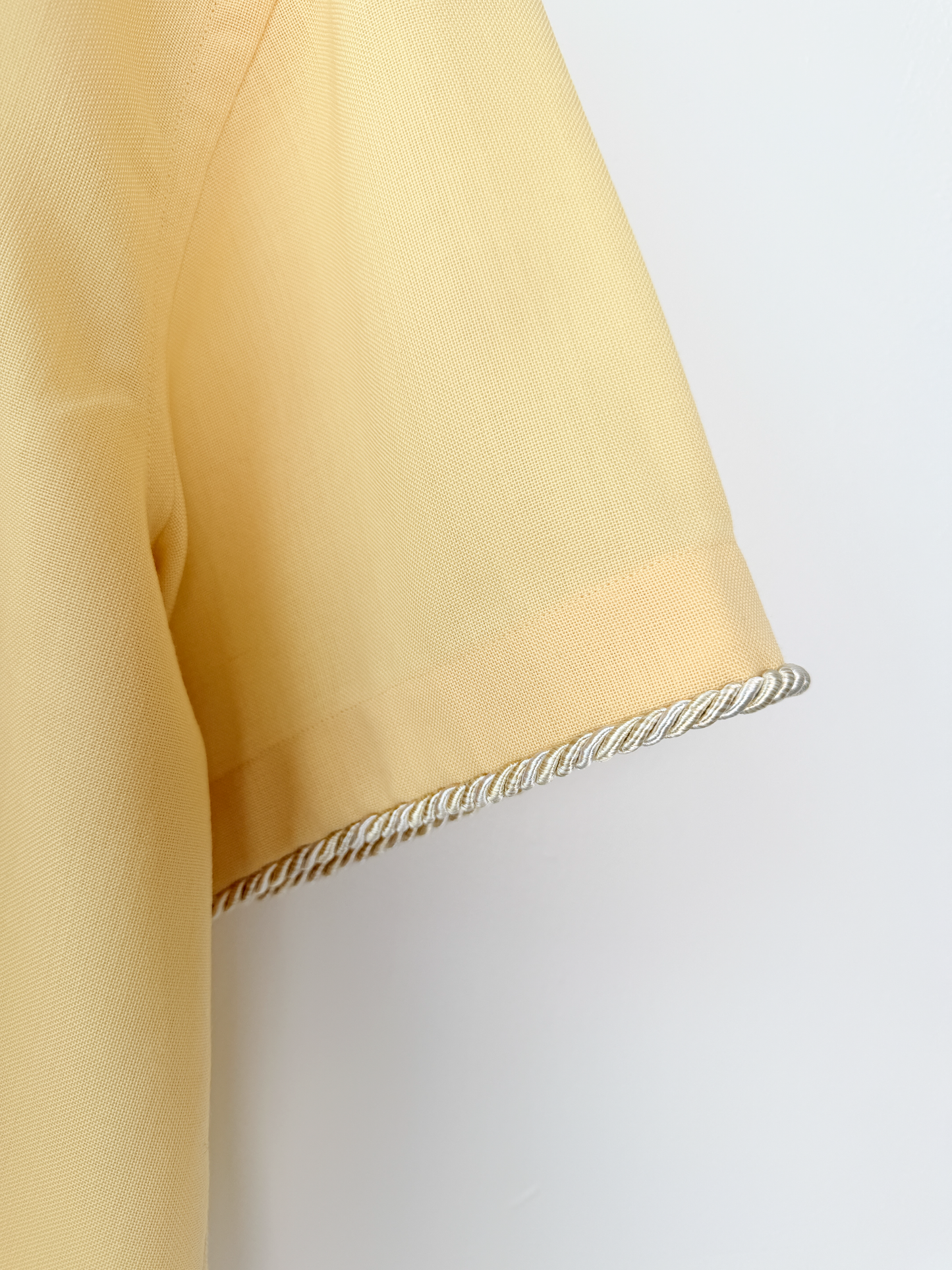 SS Emb. Lasso Shirt Camp Yellow- M