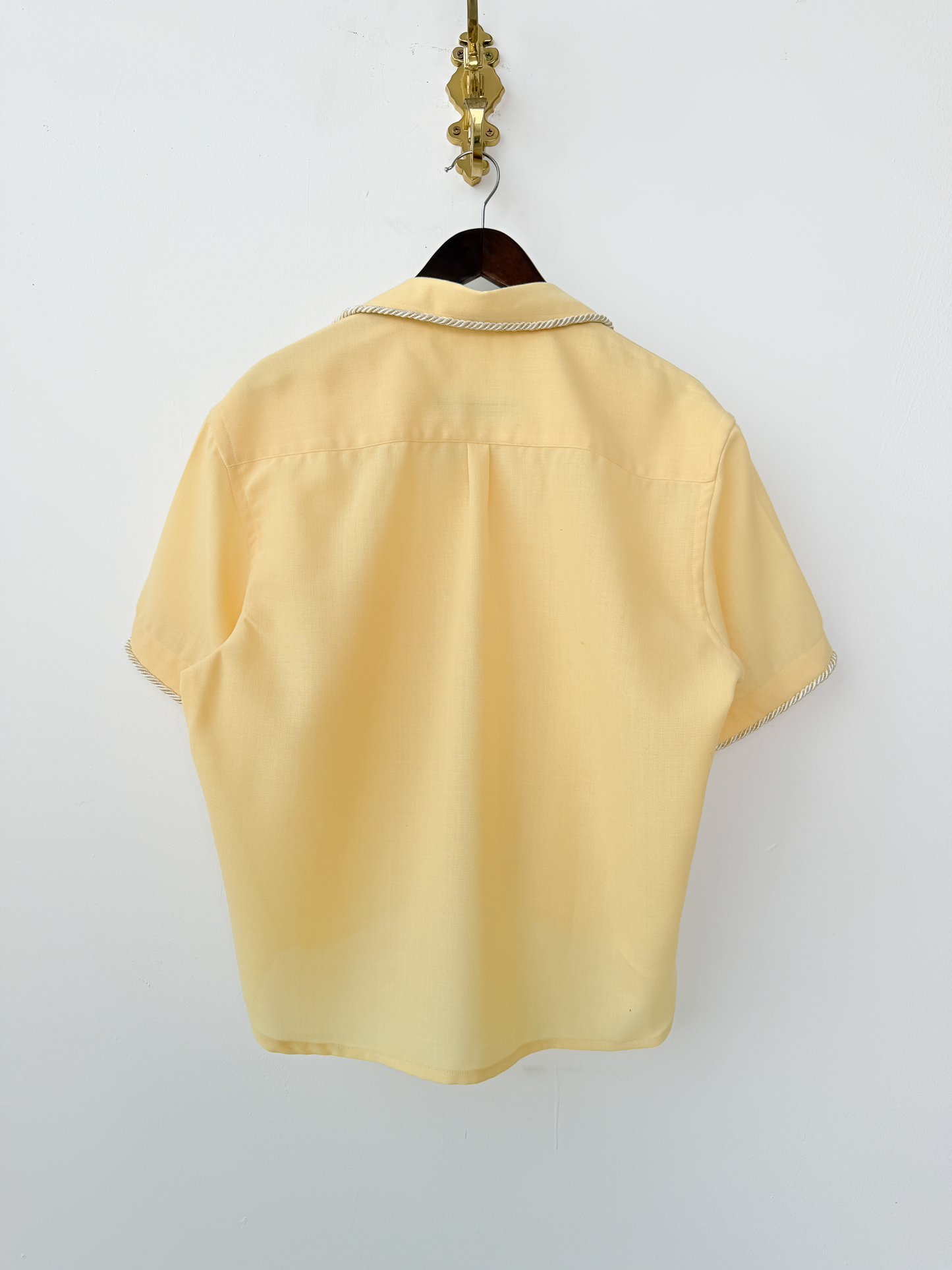 SS Emb. Lasso Shirt Camp Yellow- M