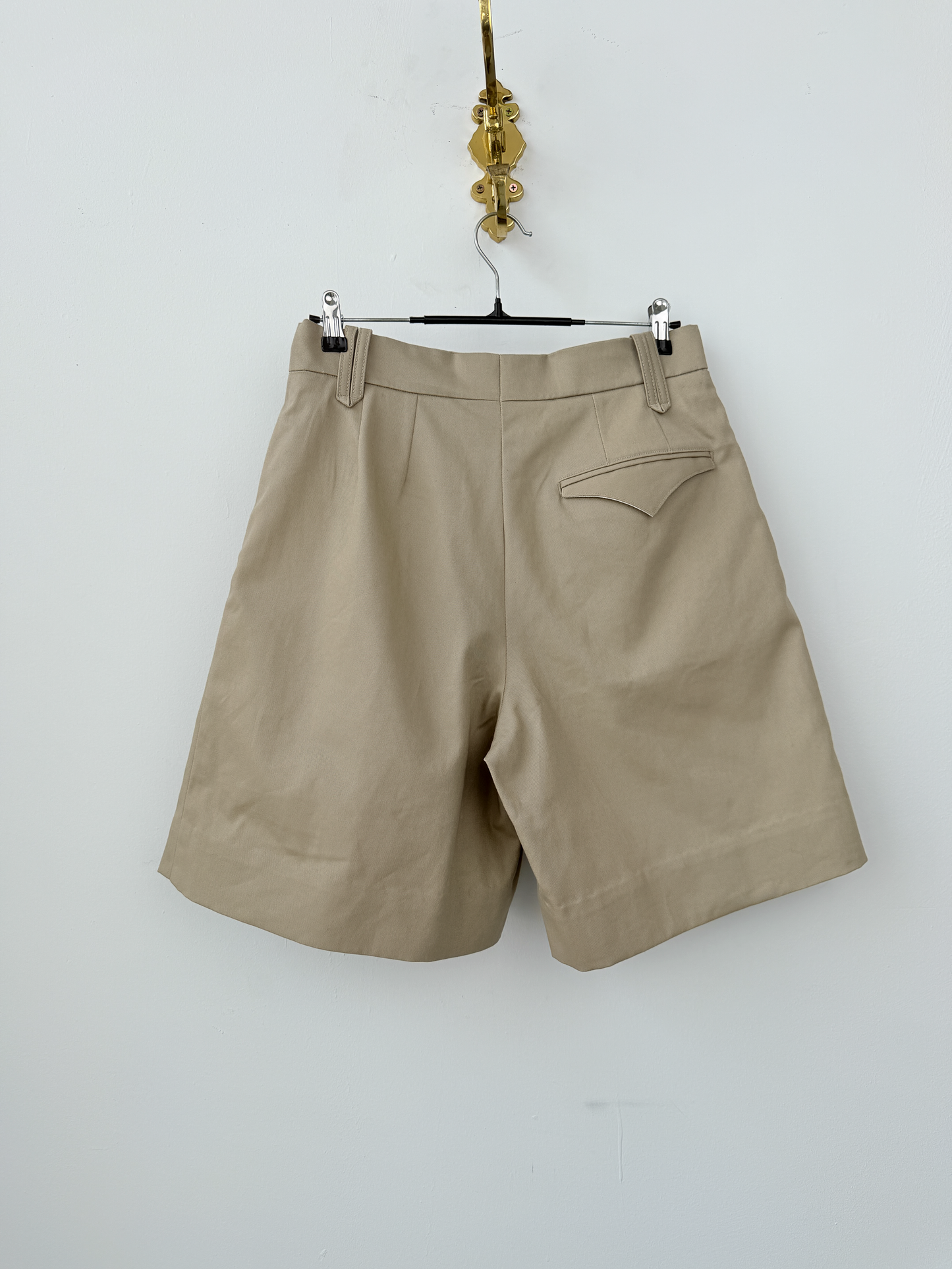Pleated Shorts Khaki-32