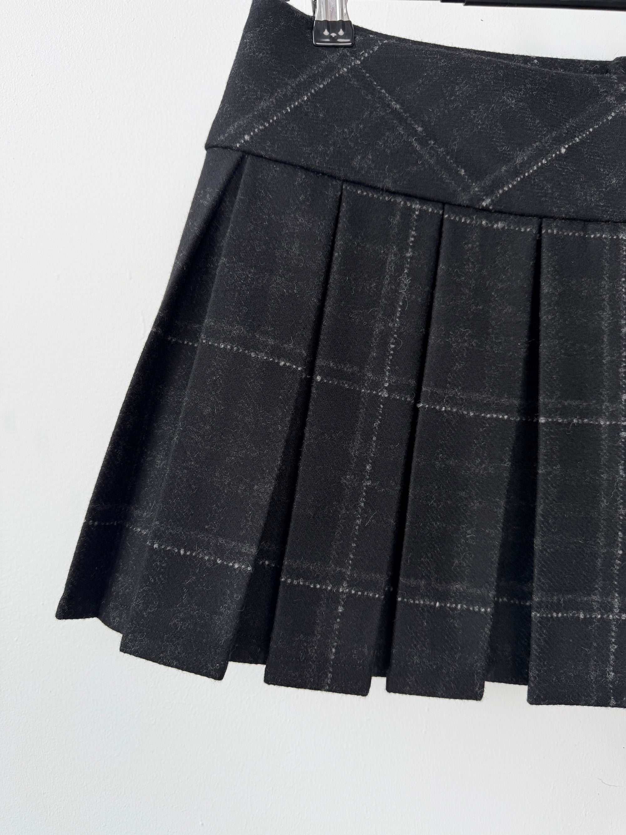 Plaid High Waisted Skirt - Black