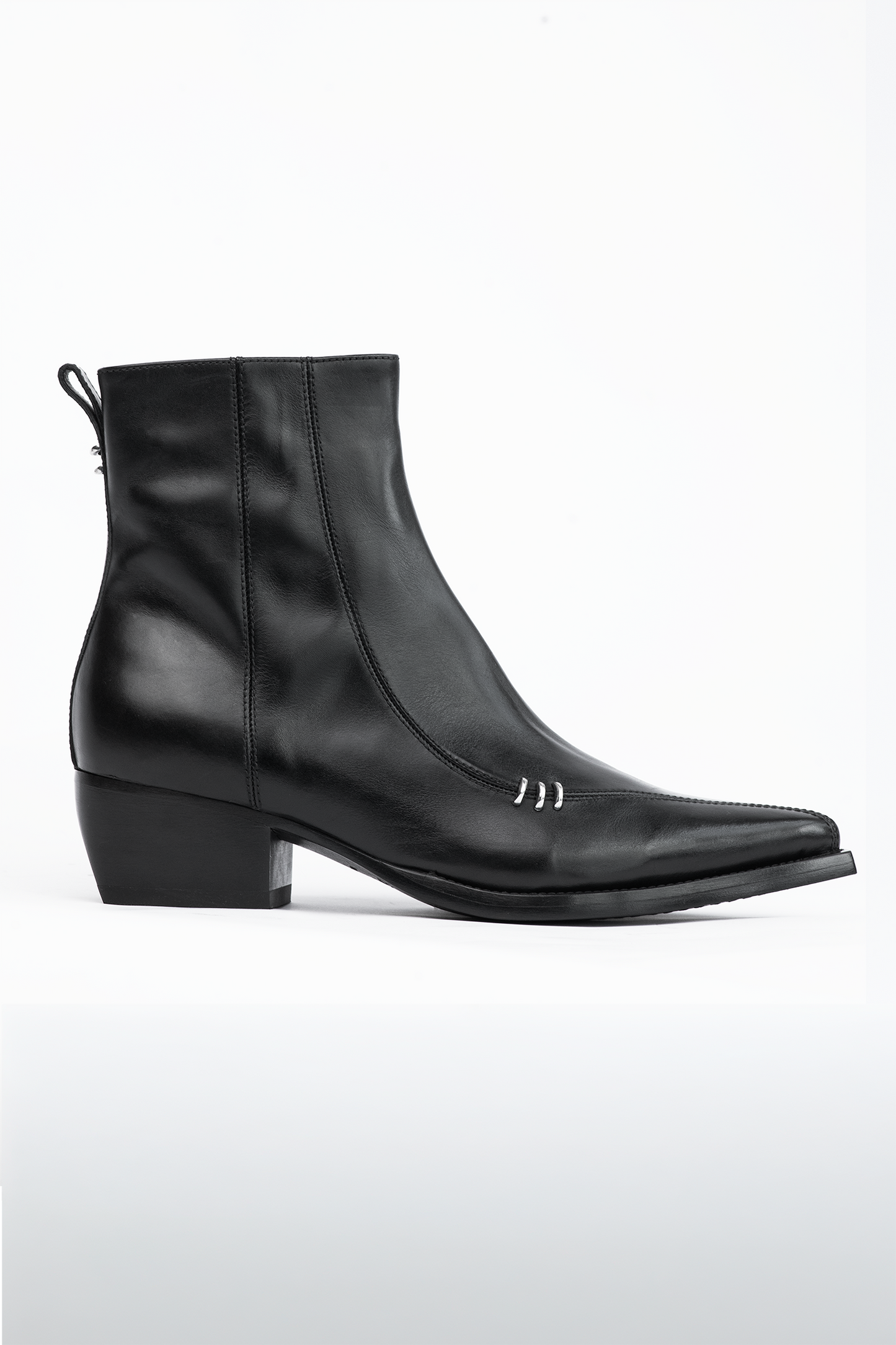 POINTED LEATHER BOOT - BLACK